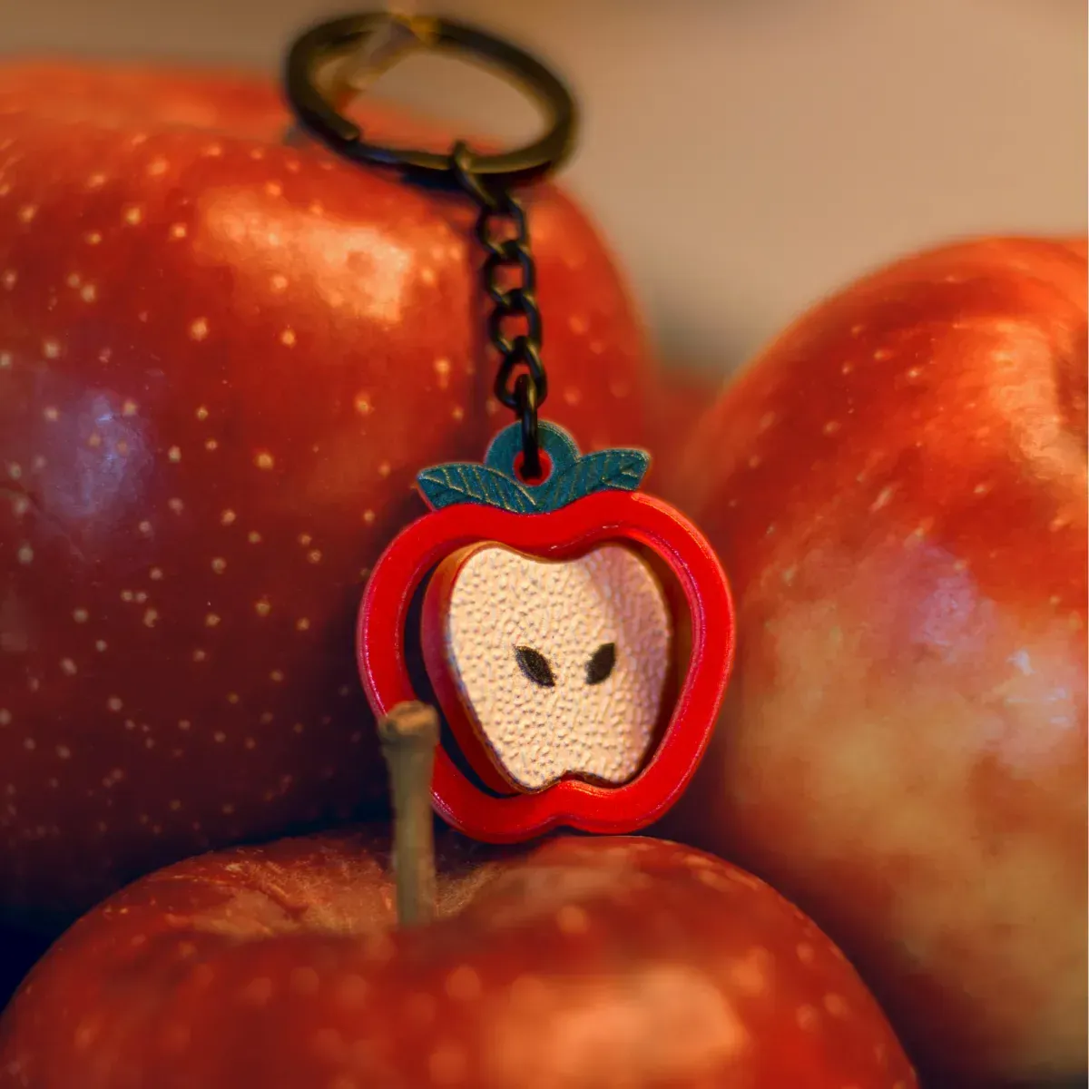 Spinning keychains